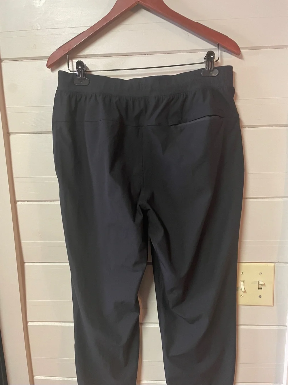 Lululemon Men’s ABC Jogger Size L.
